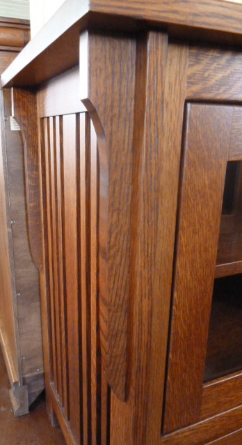 Corbel close-up: Royal Mission TV Stand