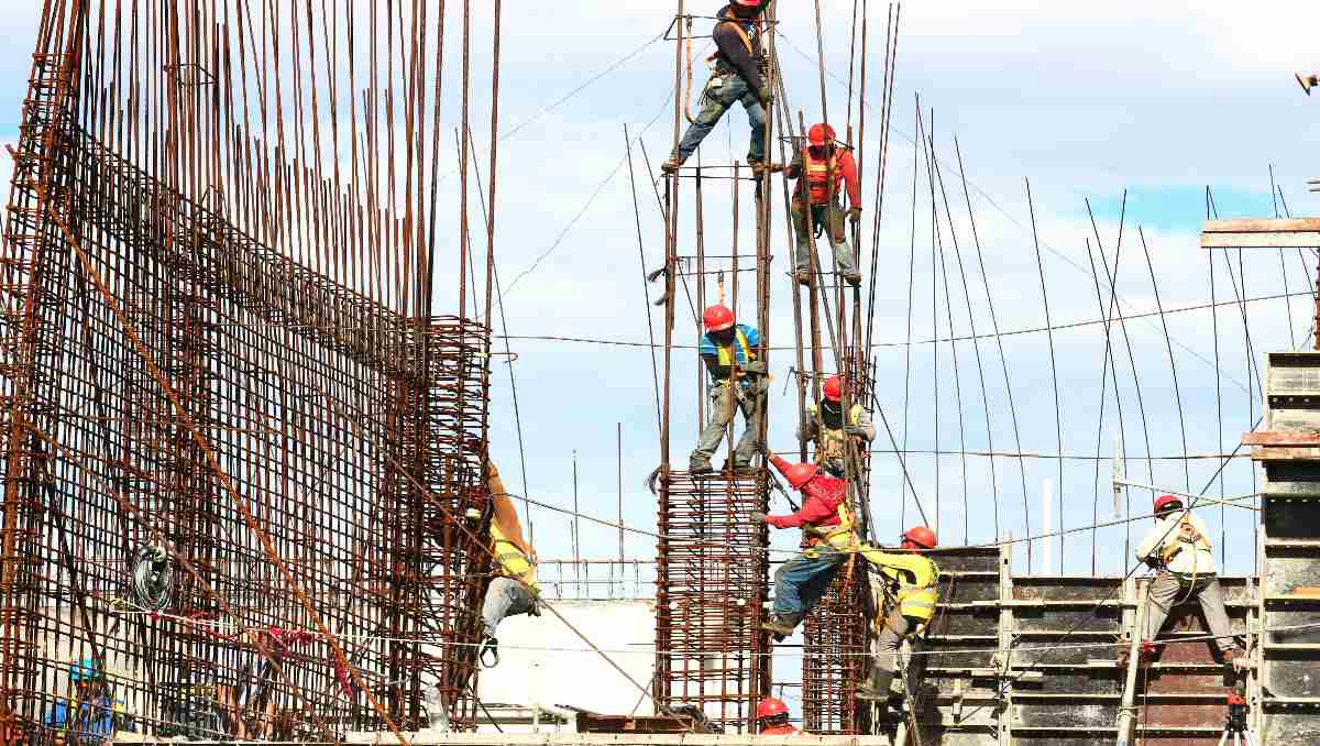 Amish builders working on the construction site