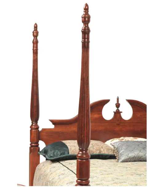 Victoria's Tradition Pilaster Bed